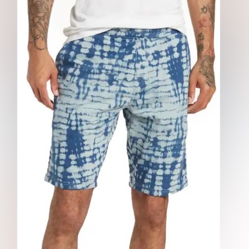 VOLCOM MENS FLEECE SHORTS